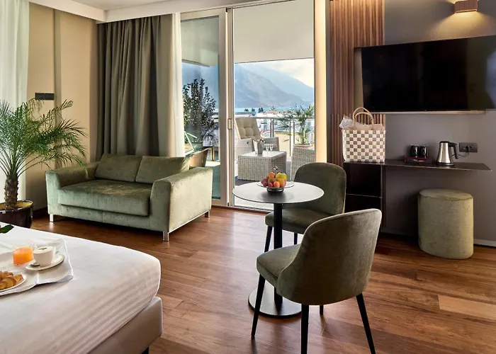 Hotel Kristal Palace - Tonelli Hotels - Adult Friendly Riva del Garda